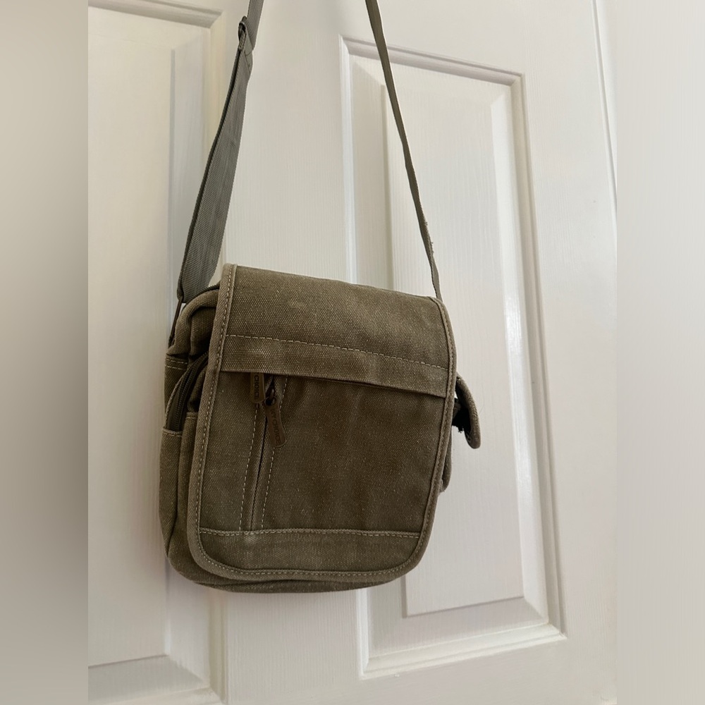 Shoulder bag